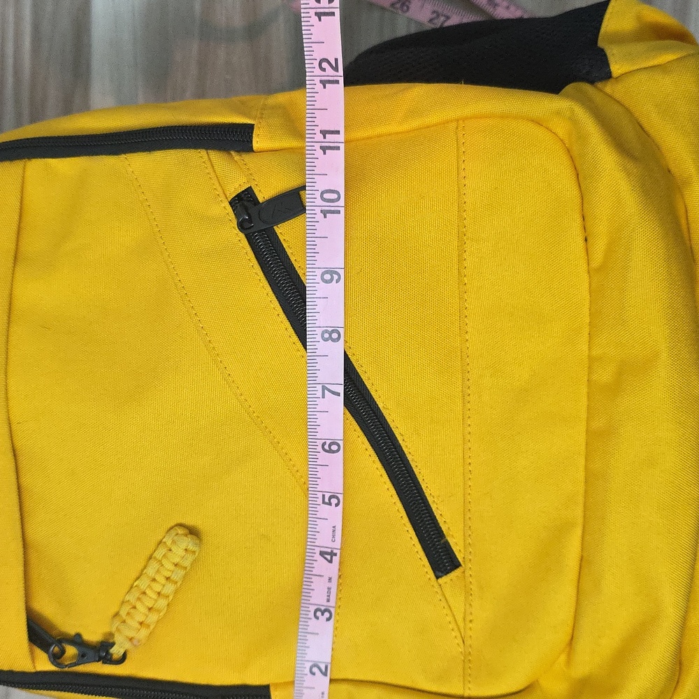 Matein Backpack - Picture 8 of 11